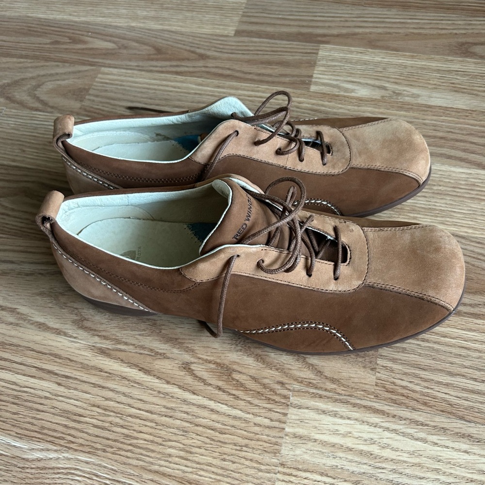 Redwings Women’s comfort Shoes US 9.5 Narrow Tan/Brown Work Suede